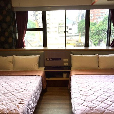 One Plus One Hotel Taipei Eksteriør bilde