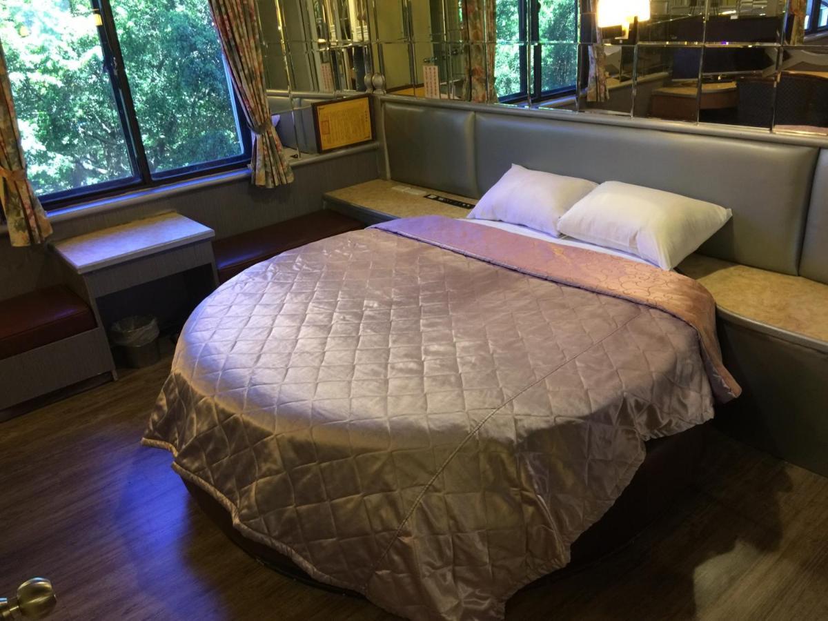 One Plus One Hotel Taipei Eksteriør bilde